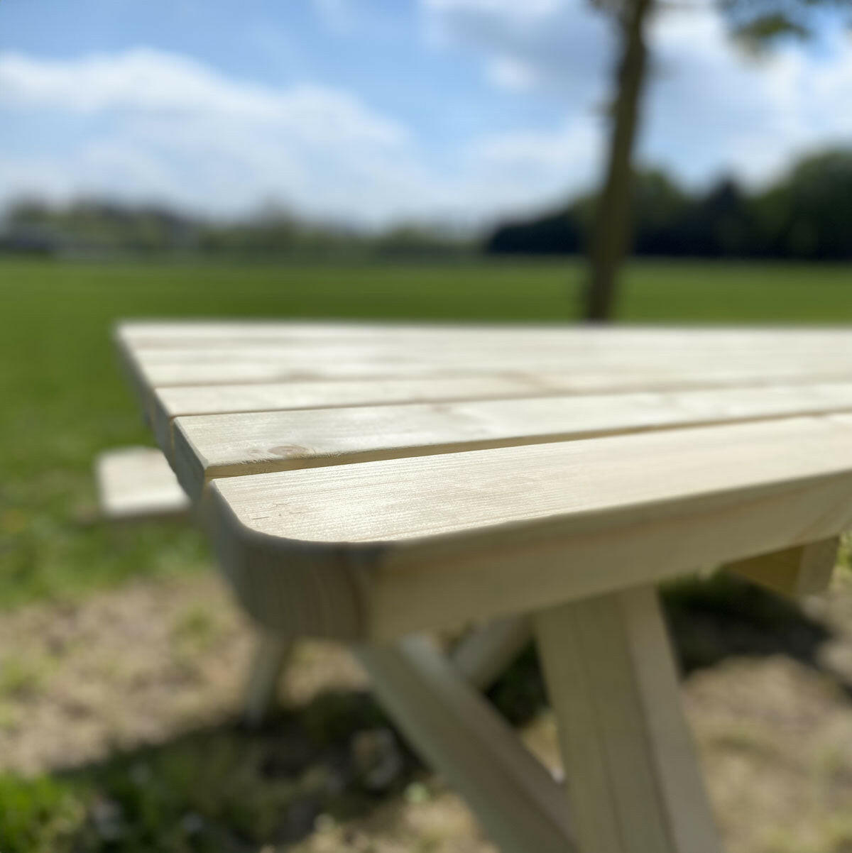 Goedkope picknicktafel voor budgetbewuste shoppers