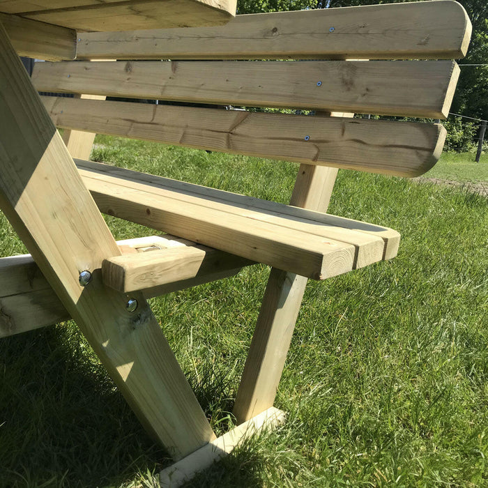 Comfortabele tuinpicknicktafel met rugleuningen